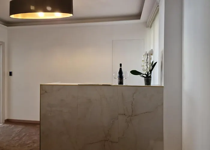 Cuma Oda ve Kahvaltı Roma