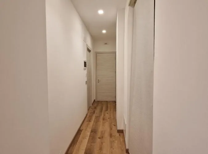 Cuma Oda ve Kahvaltı 4*