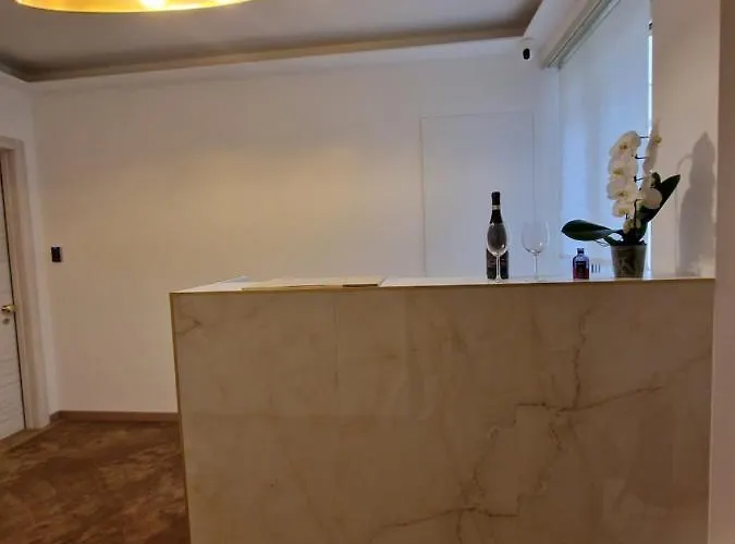 Cuma Oda ve Kahvaltı 4*