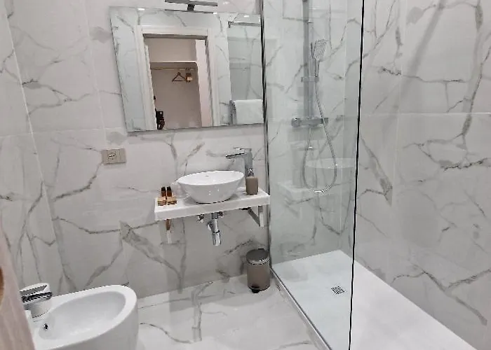 Cuma Oda ve Kahvaltı Roma